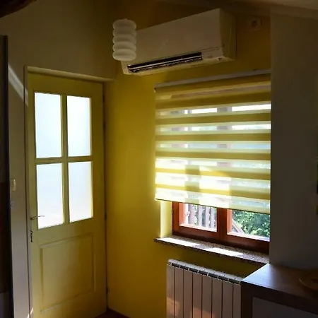 Apartma Louis * Dutovlje